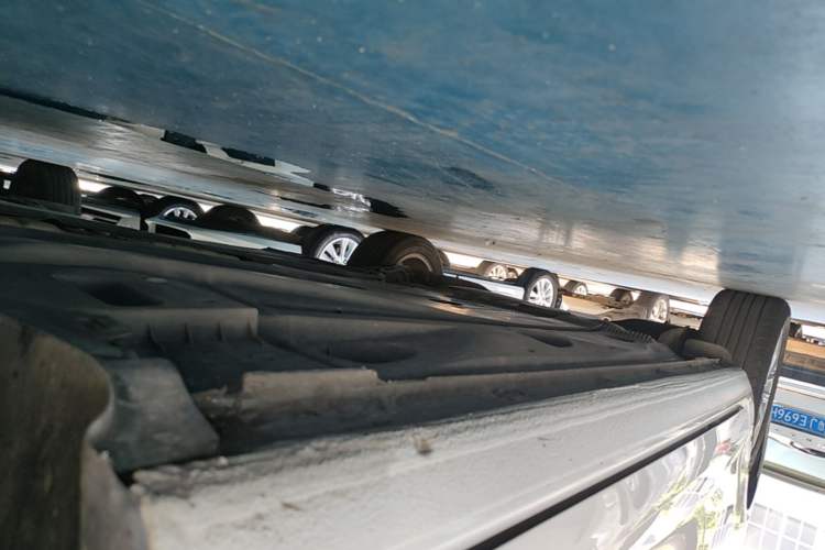 Used Volkswagen Golf 2018 230TSI Automatic Comfort Model Right Side Sill