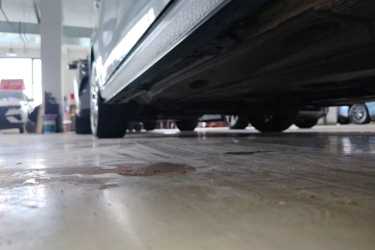 Used Volkswagen Golf 2018 280TSI Automatic R-Line Model Right Side Sill