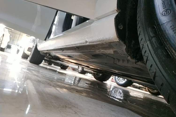 Used Volkswagen Golf 2018 1.6L Automatic Comfort Model Right Side Sill