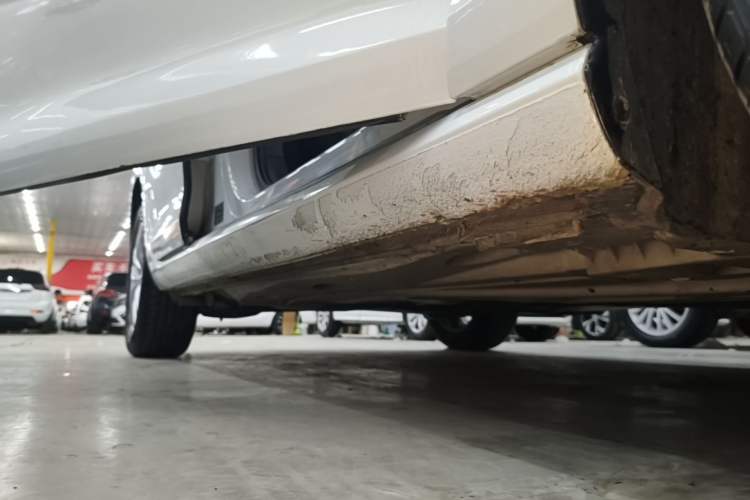 Used Volkswagen Golf 2018 1.6L Automatic Comfort Model Right Side Sill