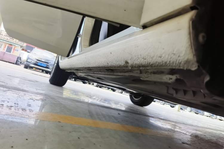 Used Volkswagen Golf 2018 1.6L Automatic Comfort Model Right Side Sill