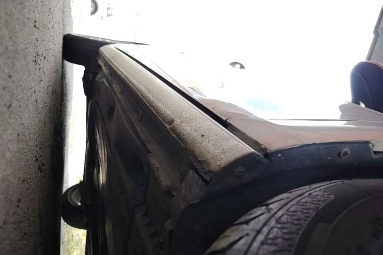Used Volkswagen Golf 2018 1.6L Automatic Comfort Model Right Side Sill