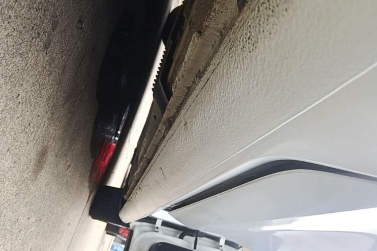 Used Volkswagen Golf 2018 230TSI Automatic Comfort Model Right Side Sill