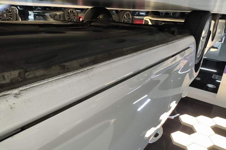 Used Volkswagen Golf 2018 1.6L Automatic Comfort Model Right Side Sill