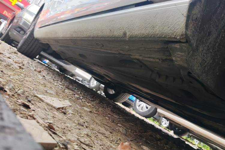 Used Volkswagen Golf 2018 230TSI Automatic Luxury Version Right Side Sill
