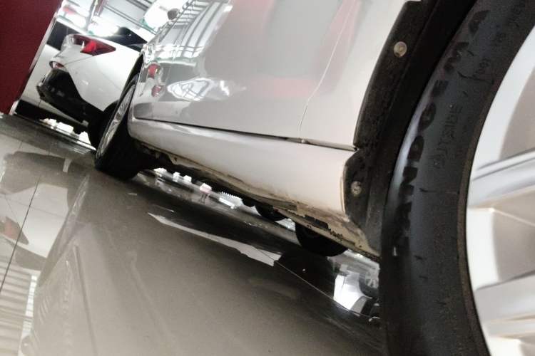 Used Volkswagen Golf 2018 1.6L Automatic Comfort Model Right Side Sill