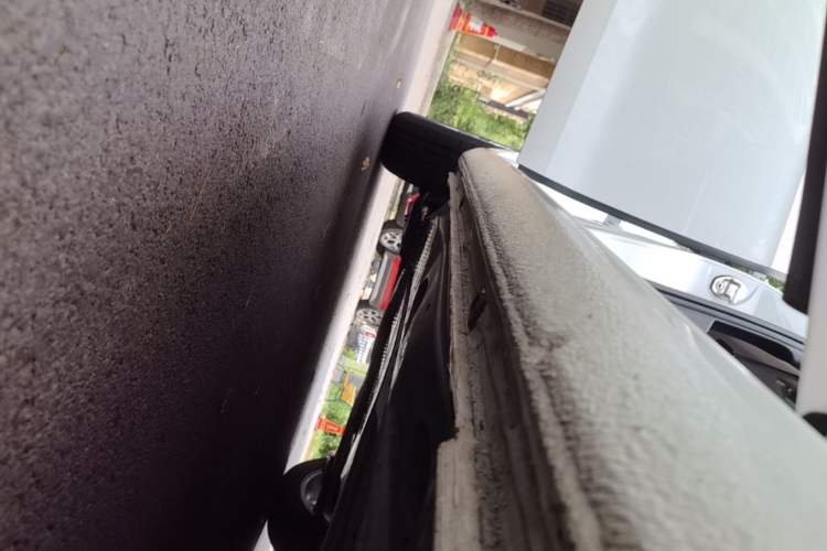 Used Volkswagen Golf 2018 1.6L Automatic Comfort Model Right Side Sill