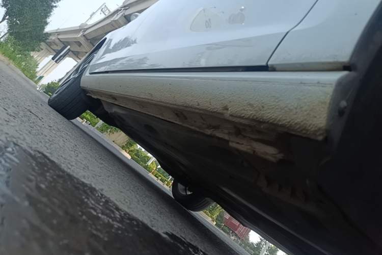 Used Volkswagen Golf 2018 230TSI Automatic Luxury Version Right Side Sill