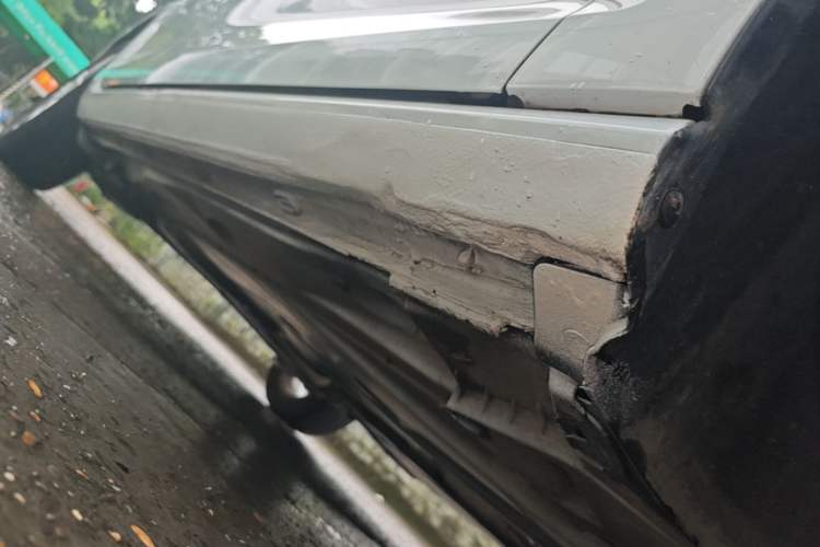 Used Volkswagen Golf 2018 1.6L Automatic Comfort Model Right Side Sill