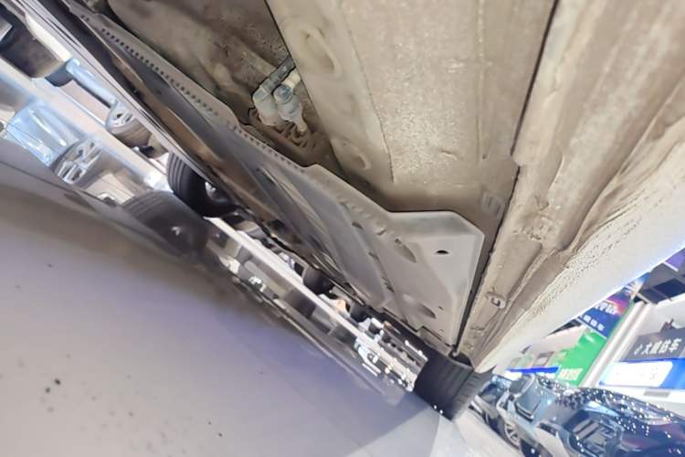 Used Volkswagen Golf 2018 1.6L Manual Fashion Edition Right Side Sill