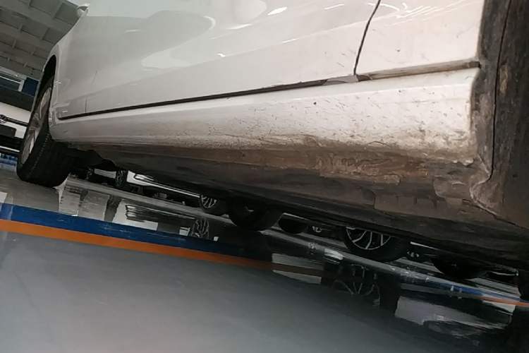 Used Volkswagen Golf 2018 230TSI Automatic Comfort Model Right Side Sill