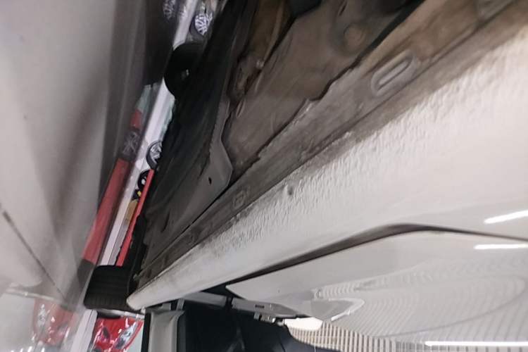 Used Volkswagen Golf 2018 230TSI Automatic Comfort Model Right Side Sill