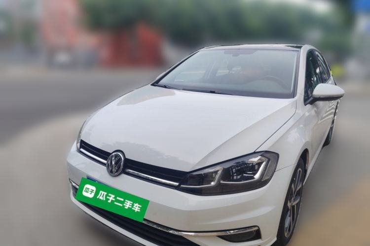 Used Volkswagen Golf 2018 230TSI Automatic Luxury Version Guazi used car, China used car export, Used car for sale, Used  cars, Cheapest cars for sale