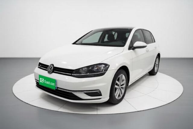 Volkswagen Golf 2018 230TSI Automatic Comfort Model مستعملة