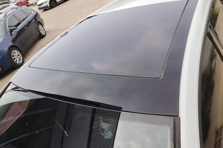 Used Volkswagen Golf 2018 230TSI Automatic Luxury Version Roof