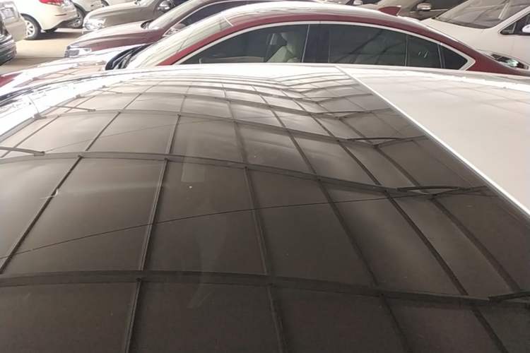 Used Volkswagen Golf 2018 230TSI Automatic Comfort Model Roof