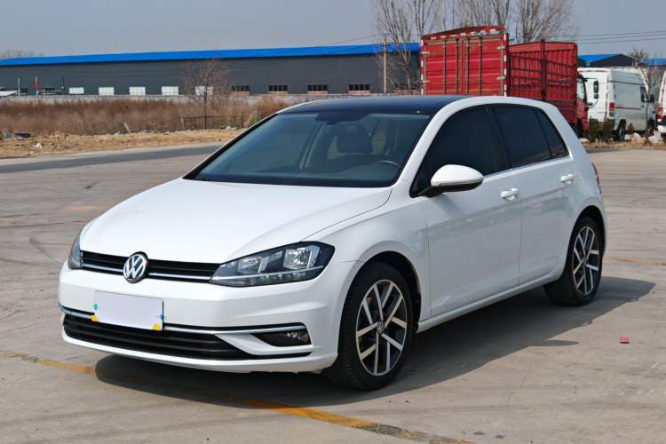 Used Volkswagen Golf 2018 230TSI Automatic Luxury Version Guazi used car, China used car export, Used car for sale, Used  cars, Cheapest cars for sale