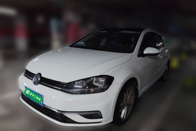 Ojetý Volkswagen Golf 2018 230TSI Automatic Comfort Model