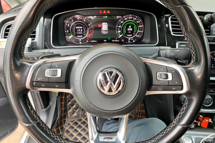 Used Volkswagen Golf 2018 230TSI Automatic Luxury Version Steering Wheel