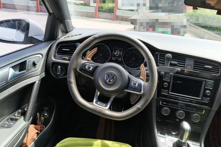 Used Volkswagen Golf 2018 280TSI Automatic R-Line Model Steering Wheel