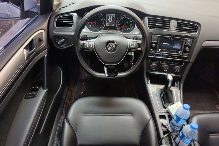 Used Volkswagen Golf 2018 1.6L Automatic Comfort Model Steering Wheel