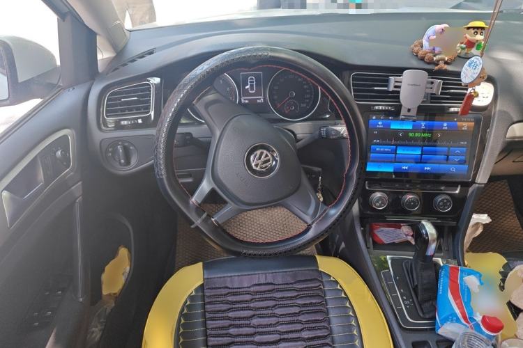 Used Volkswagen Golf 2018 1.6L Automatic Fashion Model Steering Wheel
