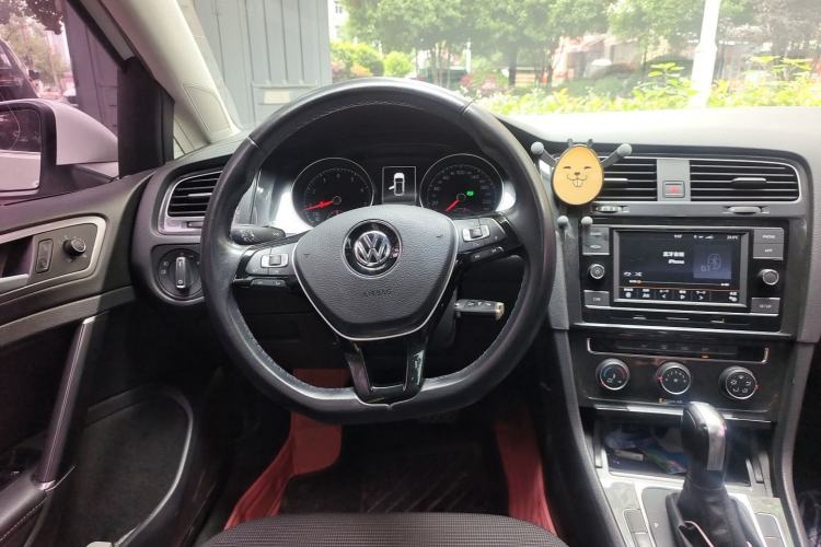 Used Volkswagen Golf 2018 230TSI Automatic Comfort Model Steering Wheel