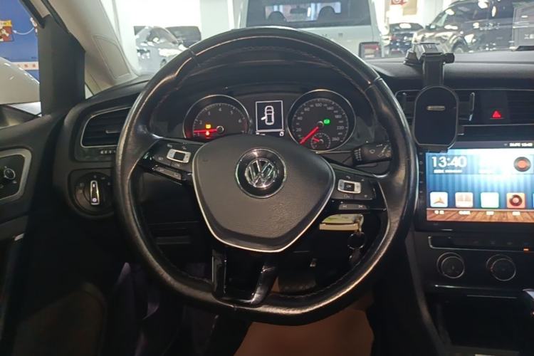 Used Volkswagen Golf 2018 1.6L Automatic Comfort Model Steering Wheel