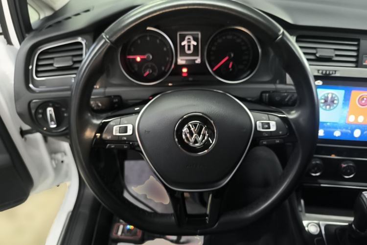 Used Volkswagen Golf 2018 230TSI Automatic Luxury Version Steering Wheel