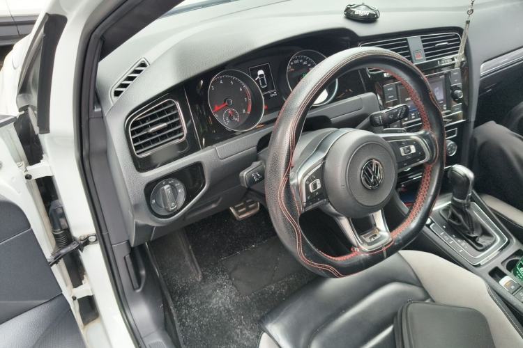 Used Volkswagen Golf 2018 280TSI Automatic R-Line Model Steering Wheel