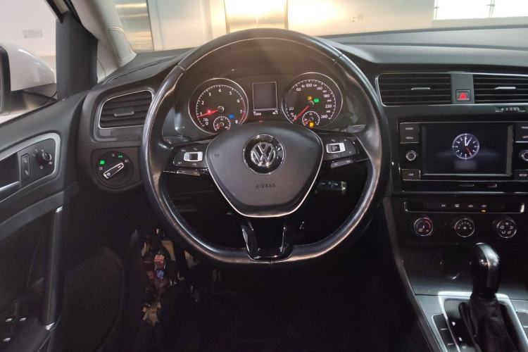 Used Volkswagen Golf 2018 1.6L Automatic Comfort Model Steering Wheel
