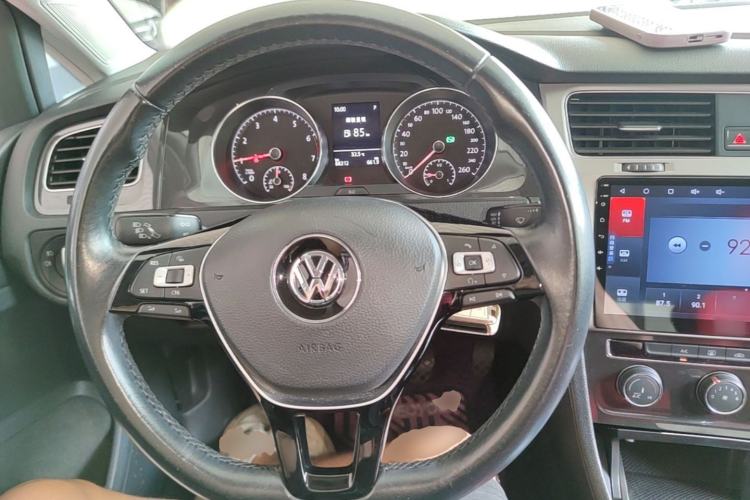Used Volkswagen Golf 2018 230TSI Automatic Comfort Model Steering Wheel