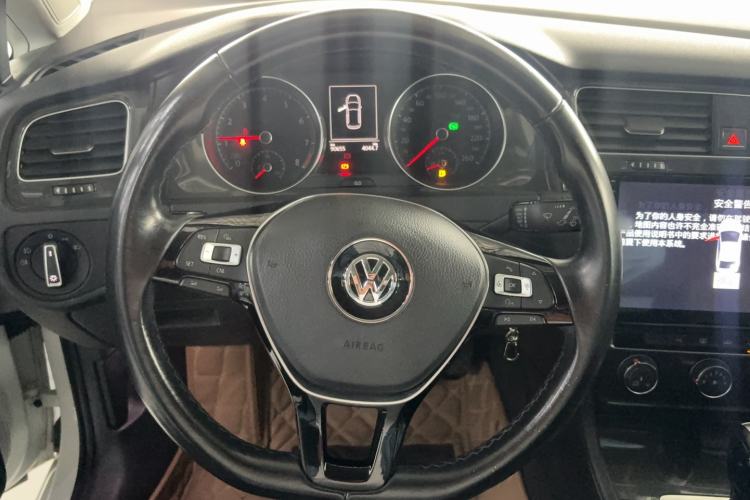 Used Volkswagen Golf 2018 1.6L Automatic Comfort Model Steering Wheel