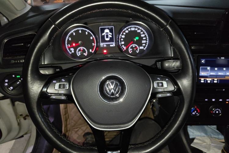 Used Volkswagen Golf 2018 230TSI Automatic Comfort Model Steering Wheel