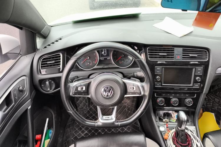 Used Volkswagen Golf 2018 280TSI Automatic R-Line Model Steering Wheel