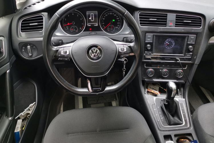 Used Volkswagen Golf 2018 1.6L Automatic Comfort Model Steering Wheel