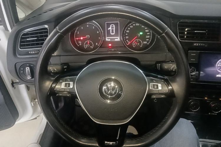 Used Volkswagen Golf 2018 230TSI Automatic Comfort Model Steering Wheel