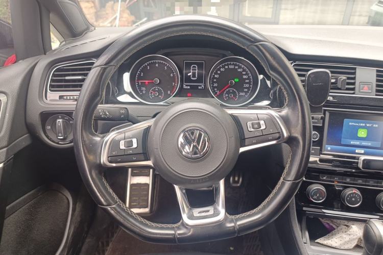 Used Volkswagen Golf 2018 280TSI Automatic R-Line Model Steering Wheel