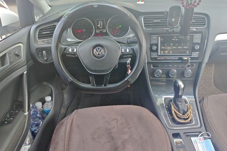 Used Volkswagen Golf 2018 230TSI Automatic Comfort Model Steering Wheel