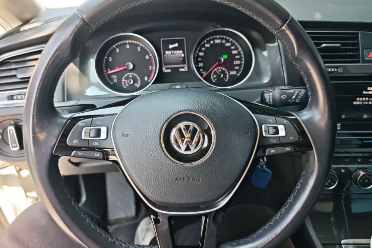 Used Volkswagen Golf 2018 1.6L Automatic Comfort Model Steering Wheel