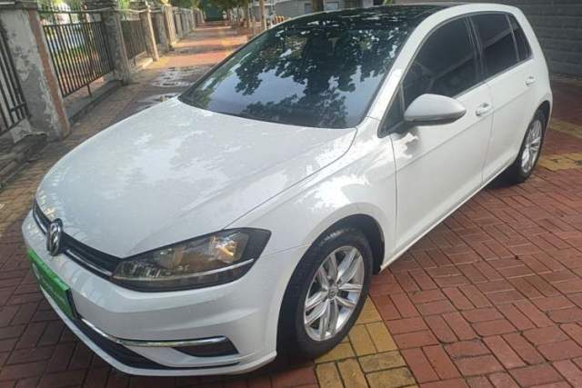 Ojetý Volkswagen Golf 2018 1.6L Automatic Comfort Model