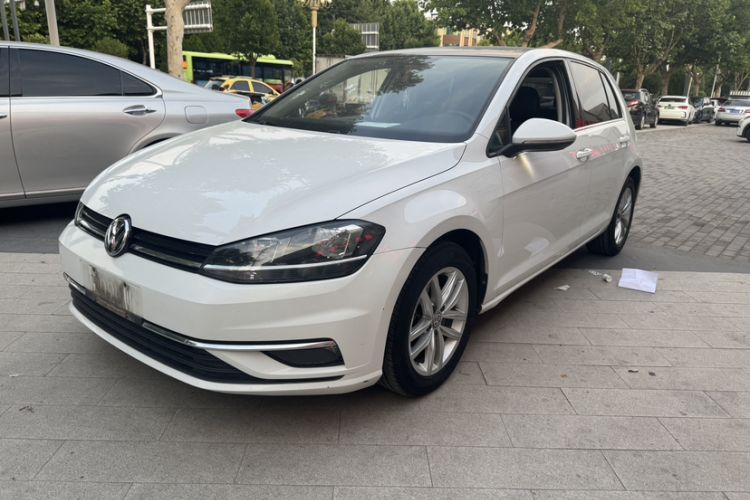 Used Volkswagen Golf 2018 230TSI Automatic Comfort Model Guazi used car, China used car export, Used car for sale, Used  cars, Cheapest cars for sale