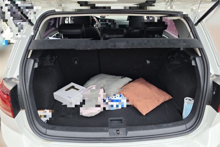 Used Volkswagen Golf 2018 1.6L Automatic Comfort Model Trunk