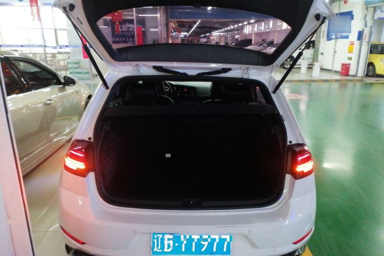 Used Volkswagen Golf 2018 280TSI Automatic R-Line Model Trunk
