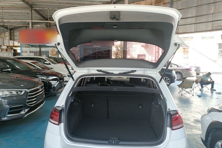 Used Volkswagen Golf 2018 230TSI Automatic Comfort Model Trunk