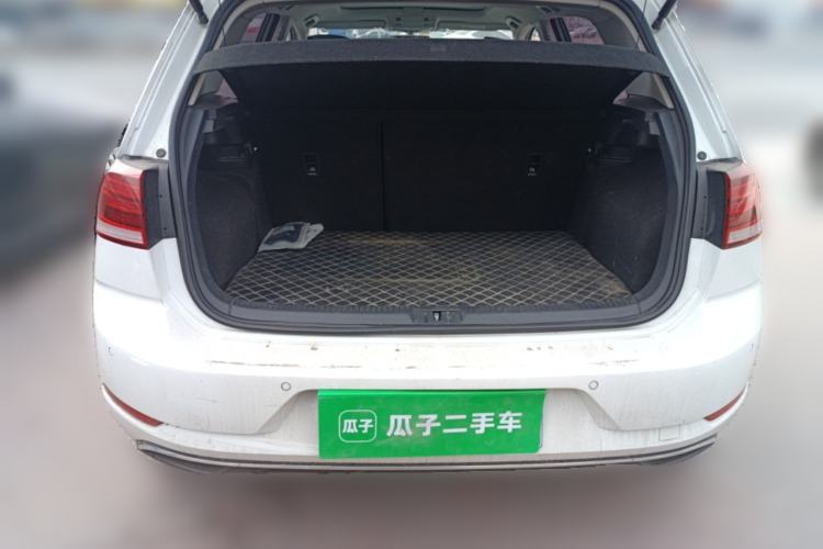 Used Volkswagen Golf 2018 1.6L Automatic Comfort Model Trunk