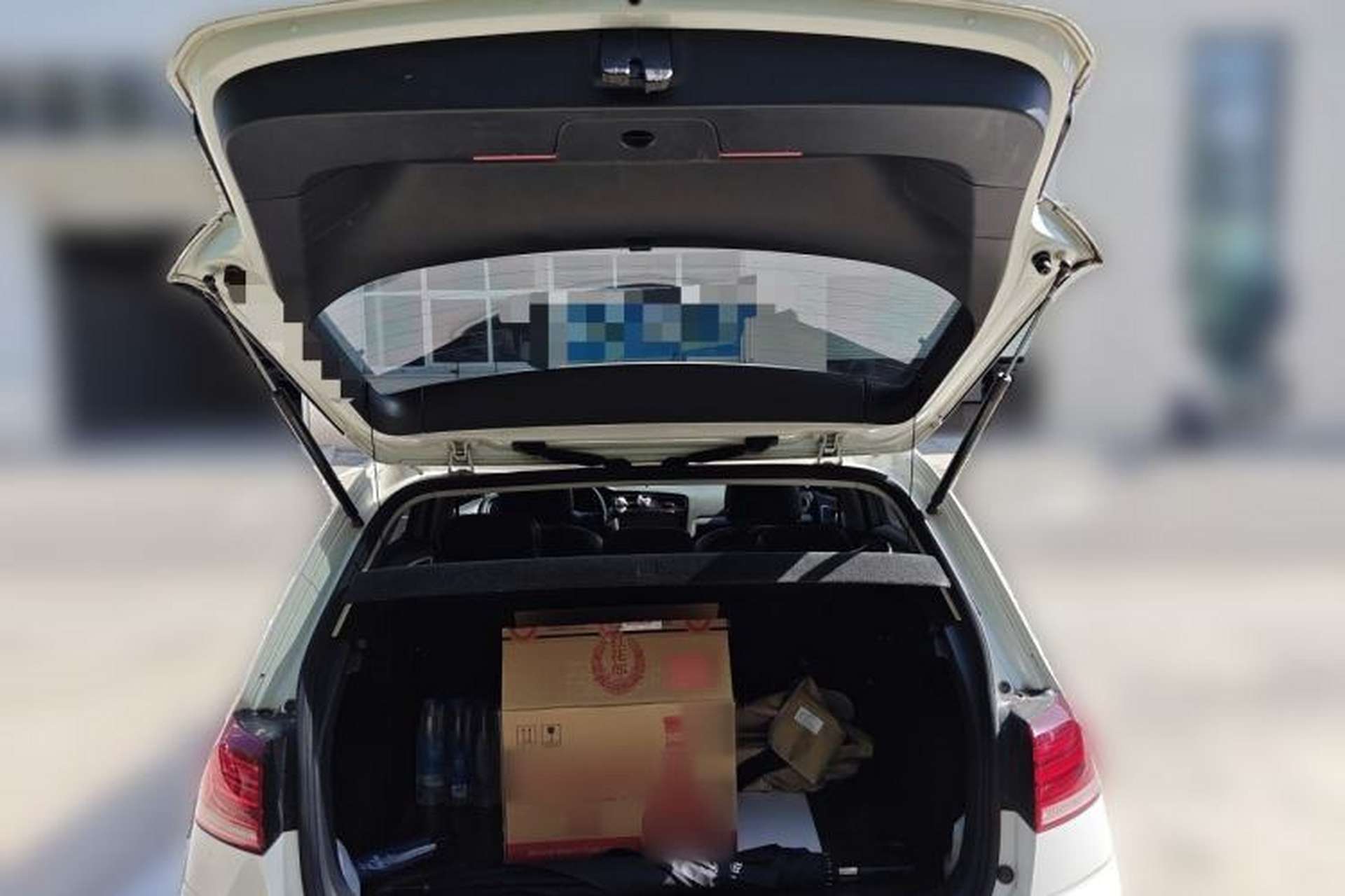 Used Volkswagen Golf 2018 1.6L Automatic Fashion Model Trunk