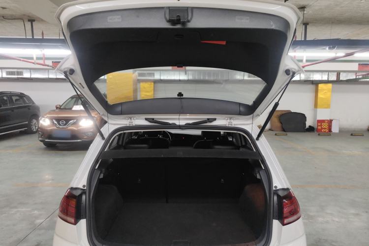Used Volkswagen Golf 2018 230TSI Automatic Comfort Model Trunk