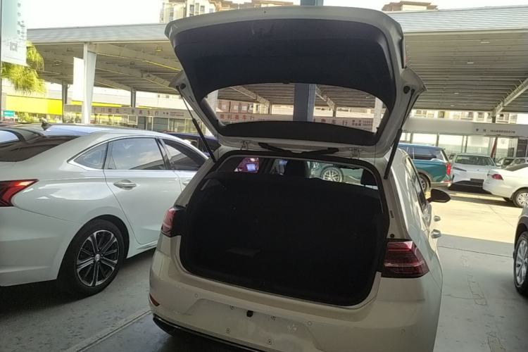 Used Volkswagen Golf 2018 230TSI Automatic Comfort Model Trunk