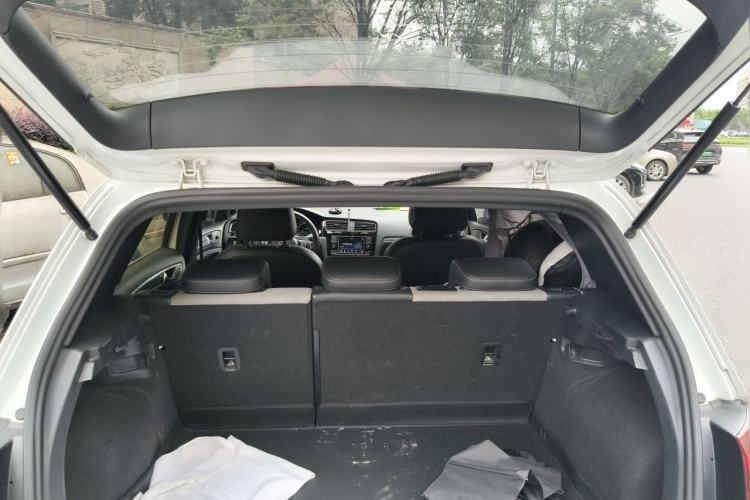 Used Volkswagen Golf 2018 280TSI Automatic R-Line Model Trunk